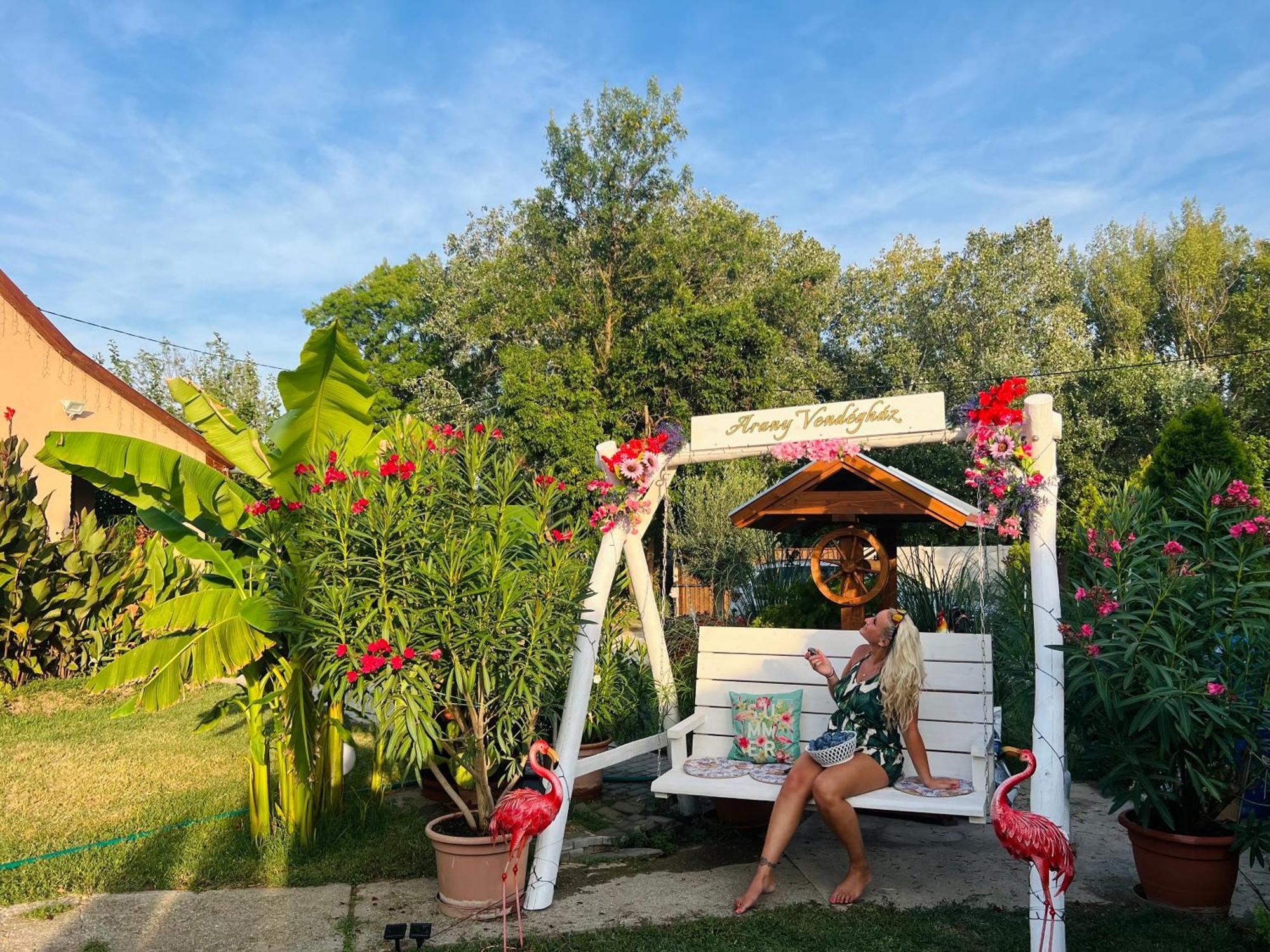 Arany Vendeghaz Szarvas Exterior foto